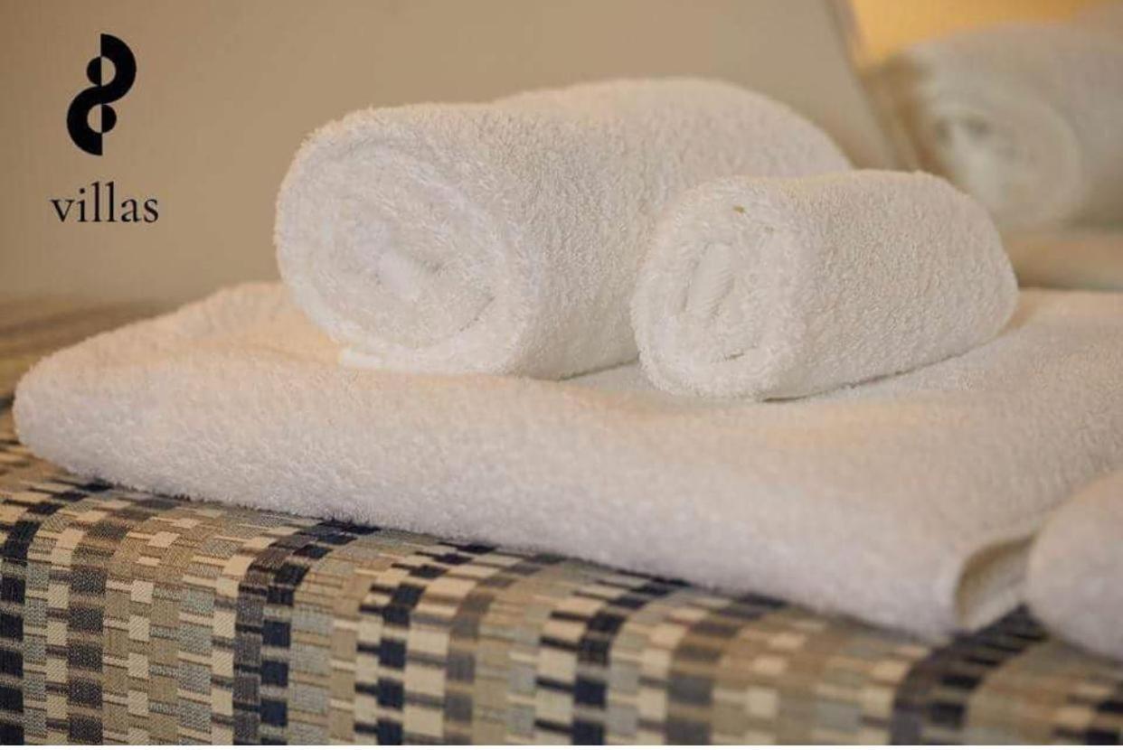 8 Villas Hotel Santo Tirso Bagian luar foto