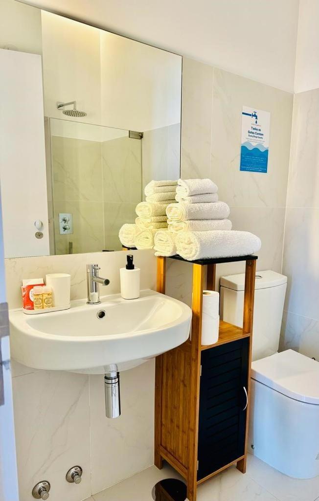 8 Villas Hotel Santo Tirso Bagian luar foto